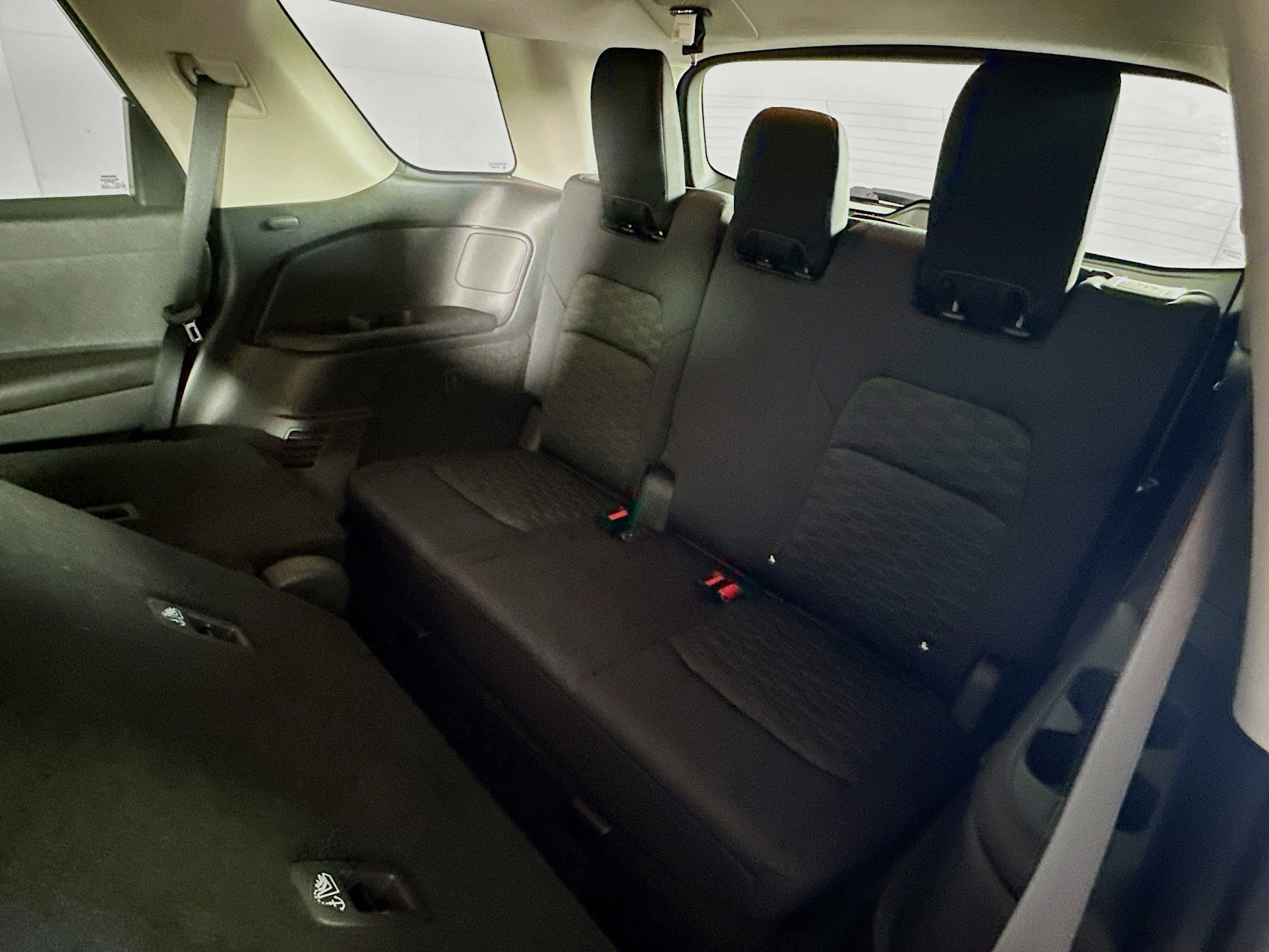 Used 2023 Nissan Pathfinder SV AWD/4WD image 29