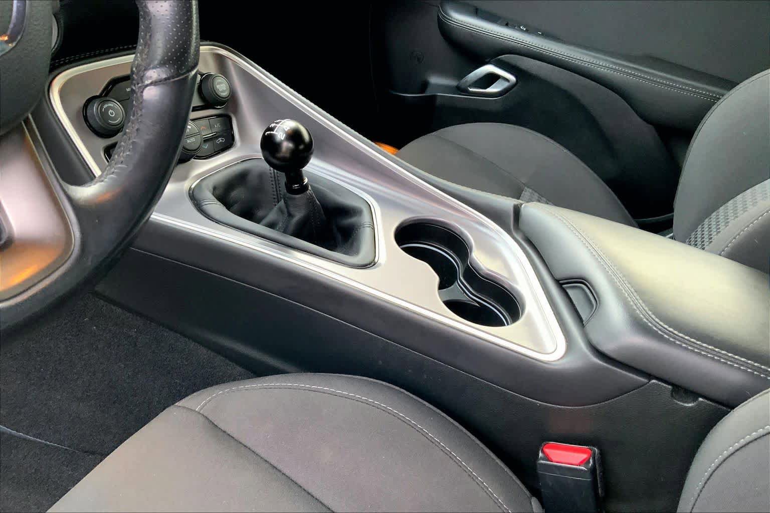 Used 2019 Dodge Challenger R/T RWD image 14