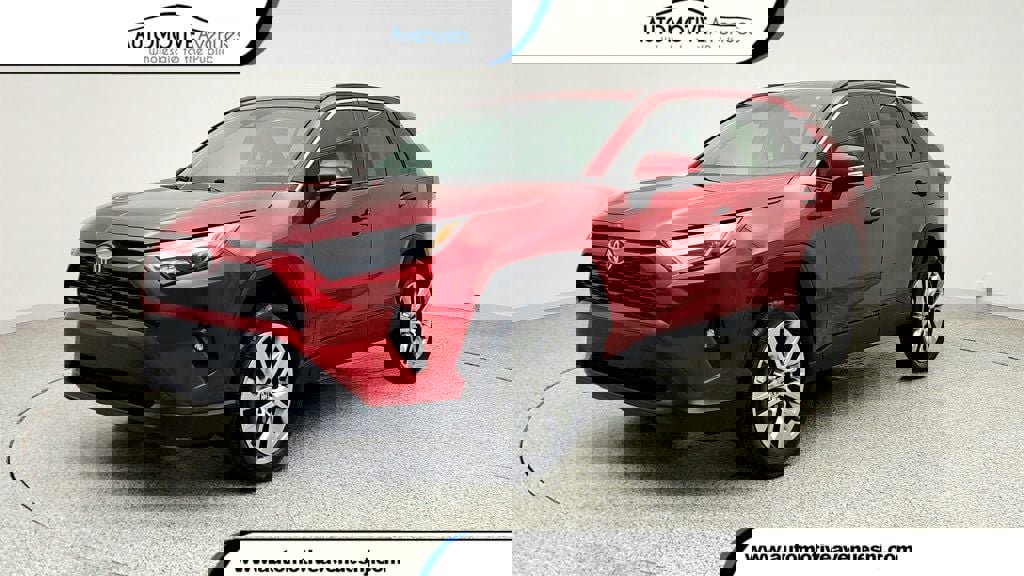 Used 2023 Toyota RAV4 XLE Premium image 1