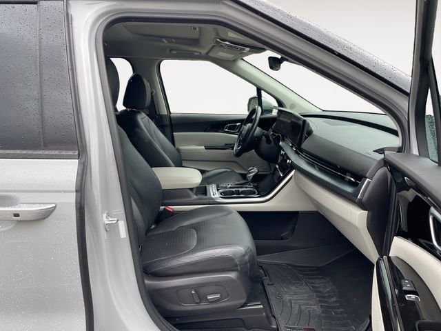 Used 2023 Kia Carnival SX Prestige FWD image 15