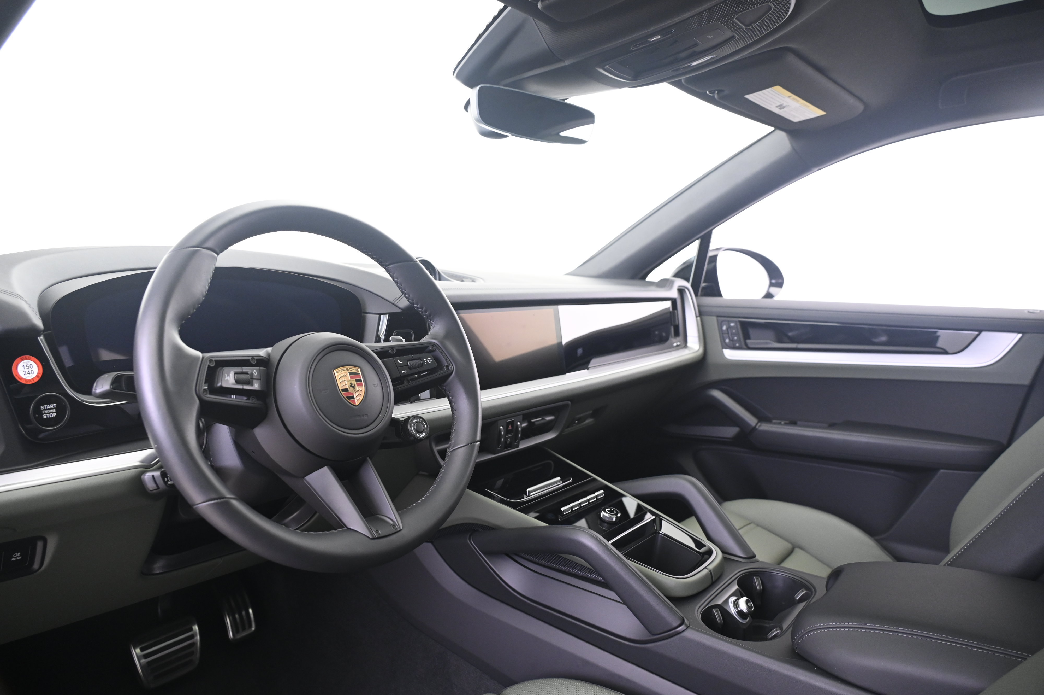 Used 2026 Porsche Cayenne S AWD/4WD image 28