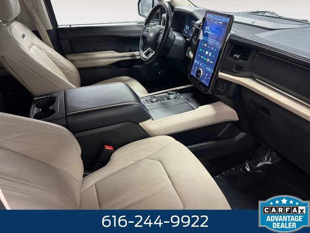 Used 2022 Ford Expedition Platinum image 4