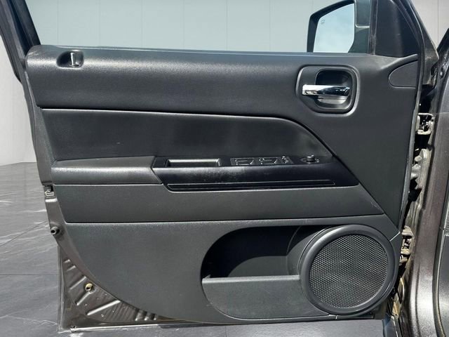 Used 2017 Jeep Patriot High Altitude image 13