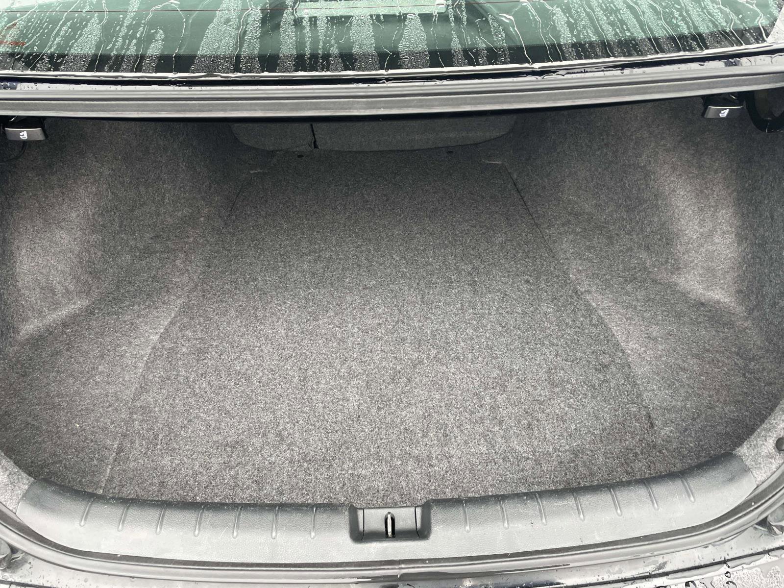 Used 2017 Honda Accord EX-L image 17