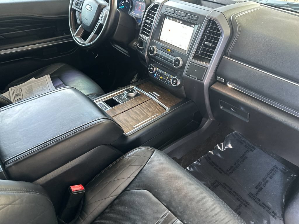 Used 2018 Ford Expedition Platinum RWD image 16