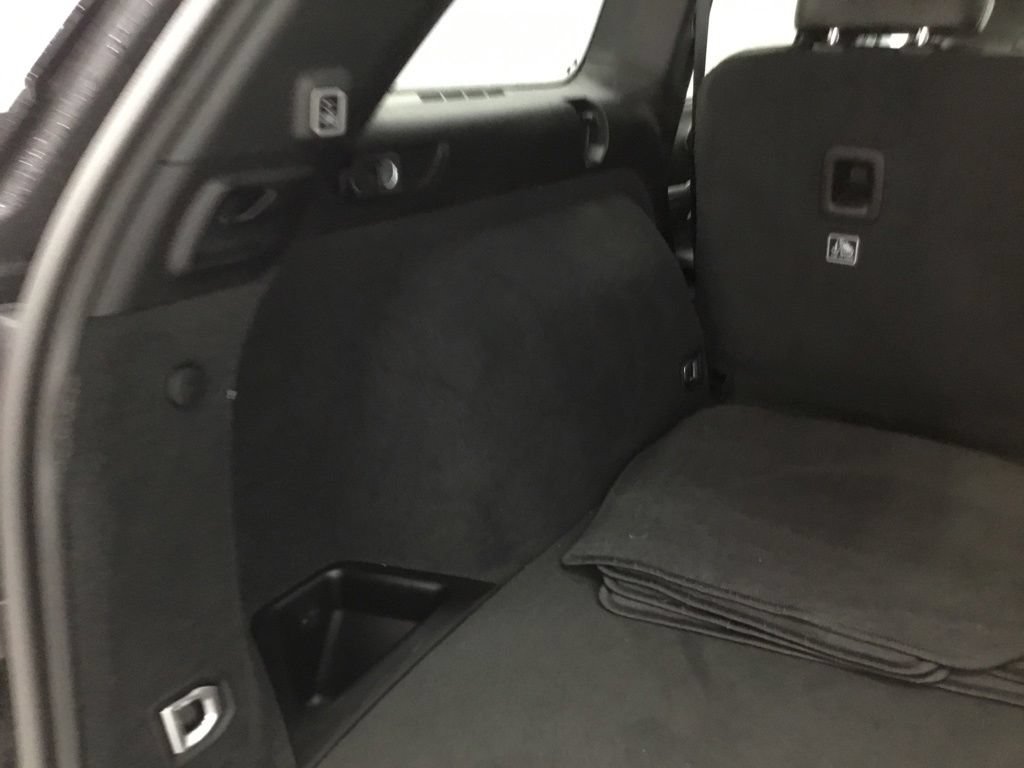 Used 2024 Jeep Grand Cherokee Overland w/ Luxury Tech Group IV AWD/4WD image 17