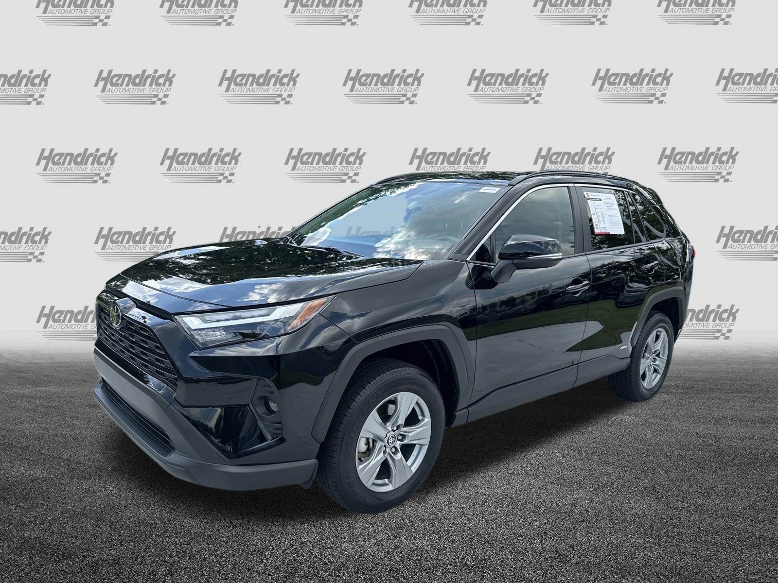 Certified 2023 Toyota RAV4 XSE w/ XSE Grade Weather Package AWD/4WD image 5