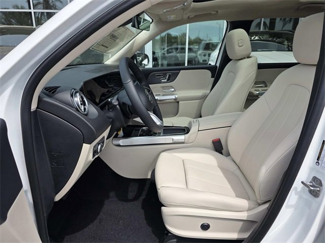 New 2025 Mercedes-Benz GLB 250 image 6
