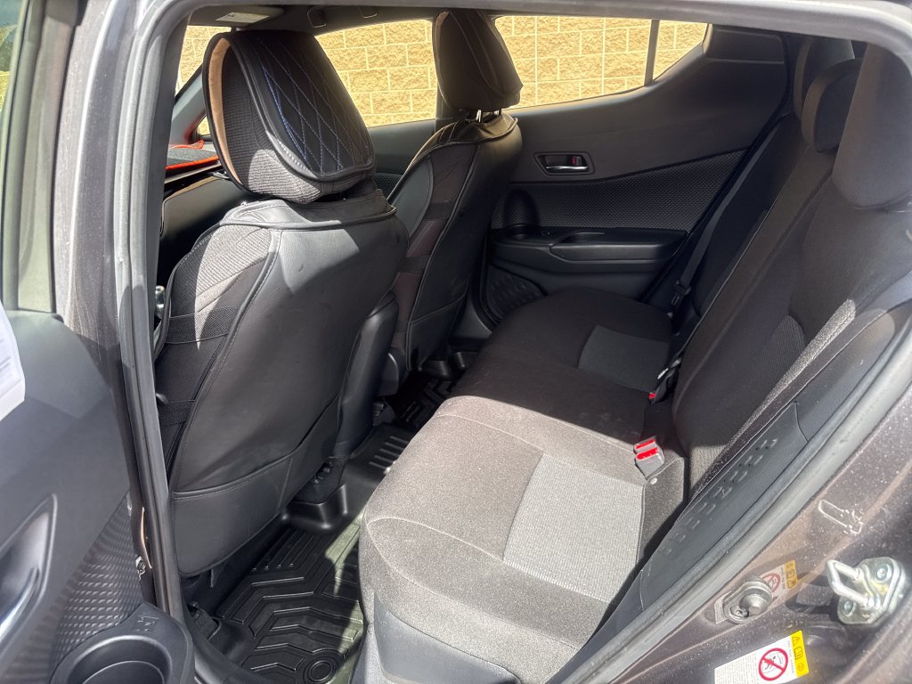 Used 2019 Toyota C-HR XLE FWD image 20