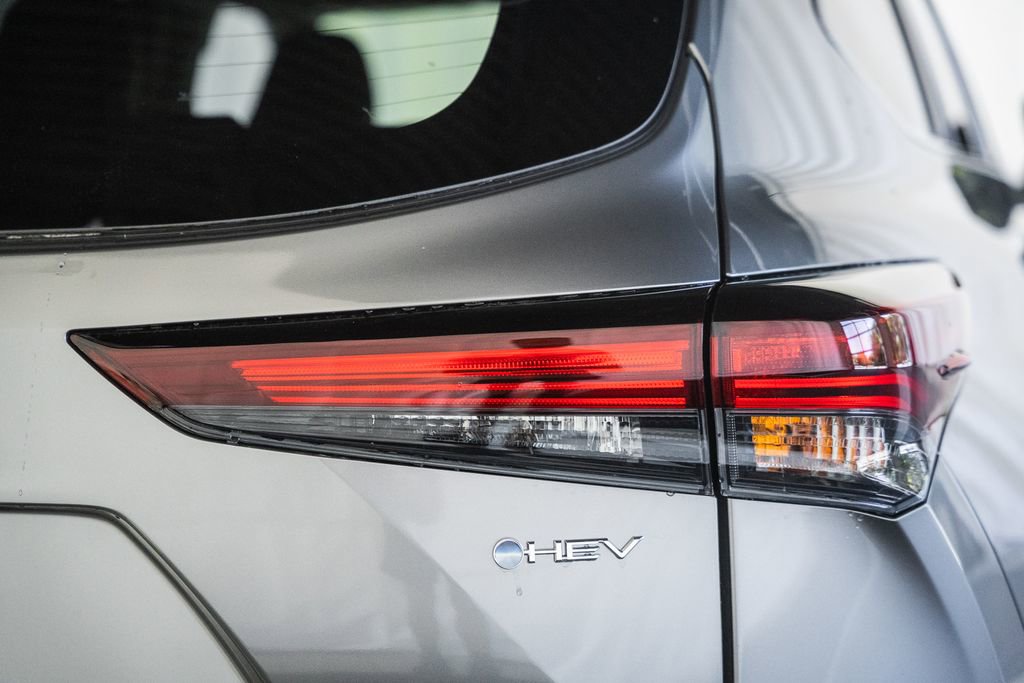 New 2026 Toyota Highlander Platinum AWD/4WD image 6
