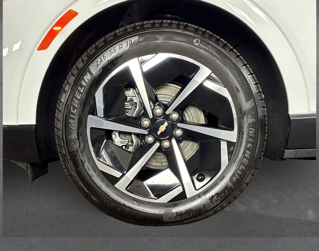 Used 2024 Chevrolet Equinox EV LT AWD/4WD image 12
