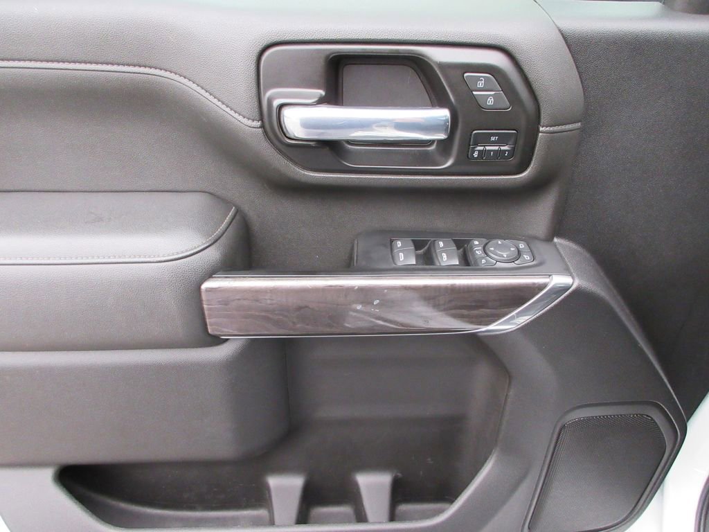Certified 2022 Chevrolet Silverado 3500 LTZ w/ LTZ Convenience Package image 25