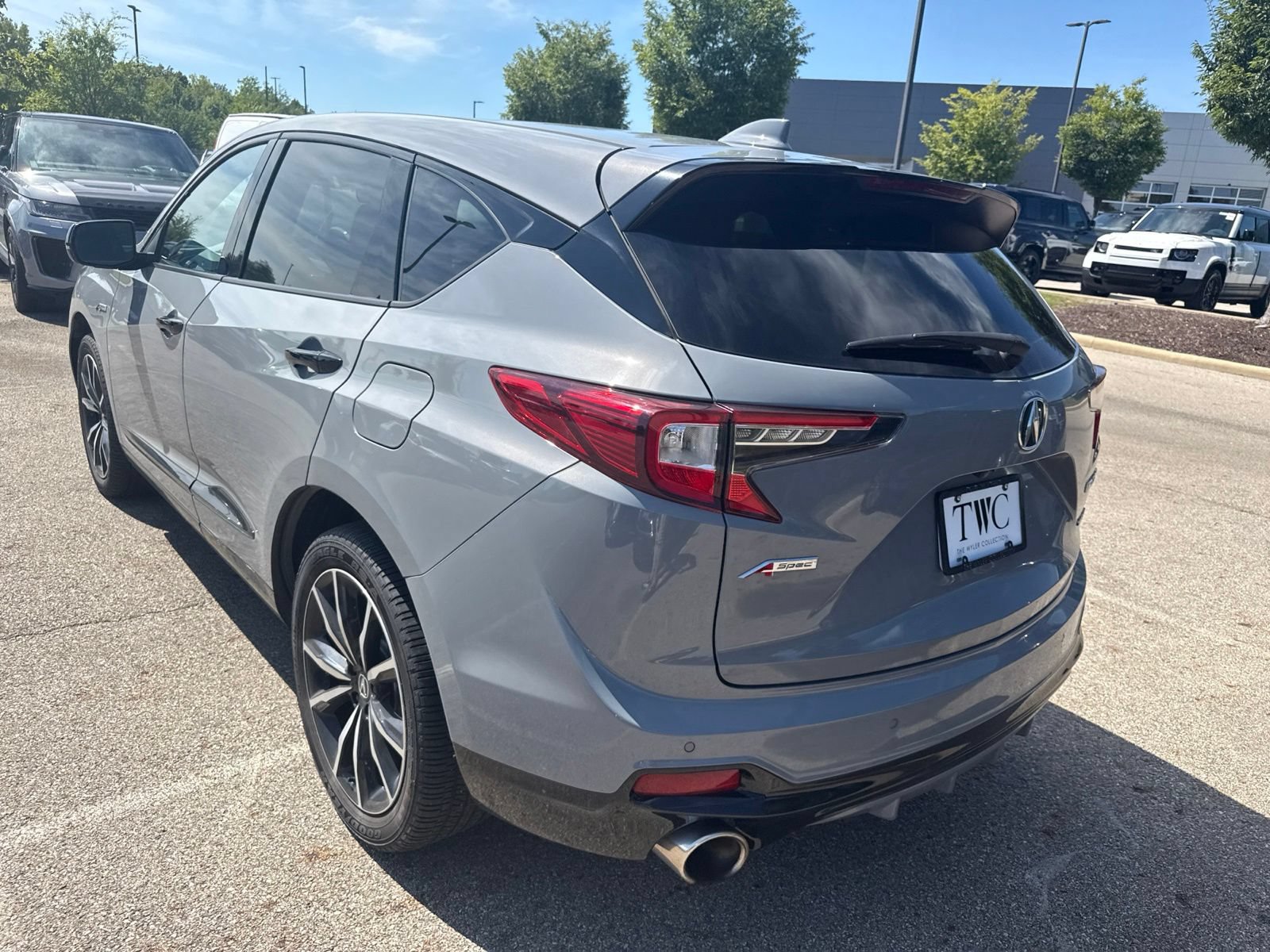 Used 2025 Acura RDX w/ Advance Package AWD/4WD image 7