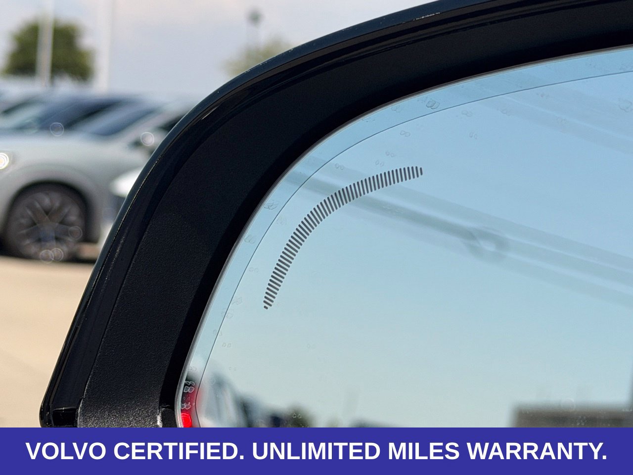 Certified 2026 Volvo XC40 B5 Plus AWD/4WD image 14