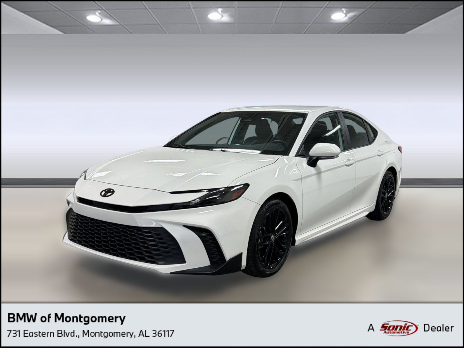 Used 2025 Toyota Camry SE w/ Convenience Package