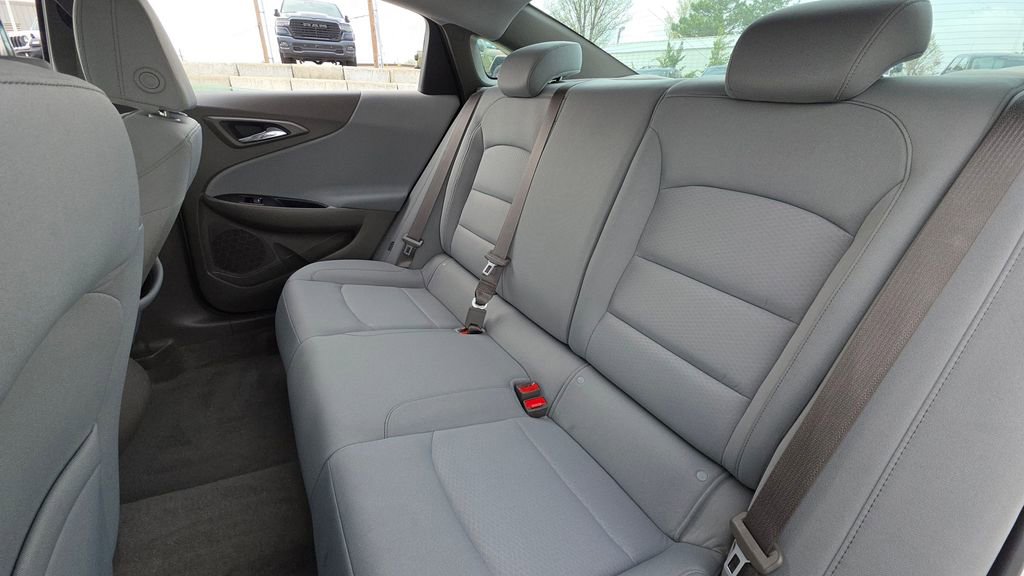 Used 2020 Chevrolet Malibu LS w/ Driver Confidence Package II FWD image 16