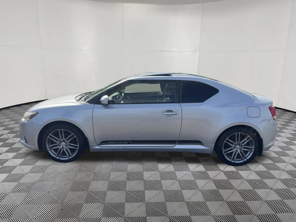 Used 2013 Scion tC FWD image 8