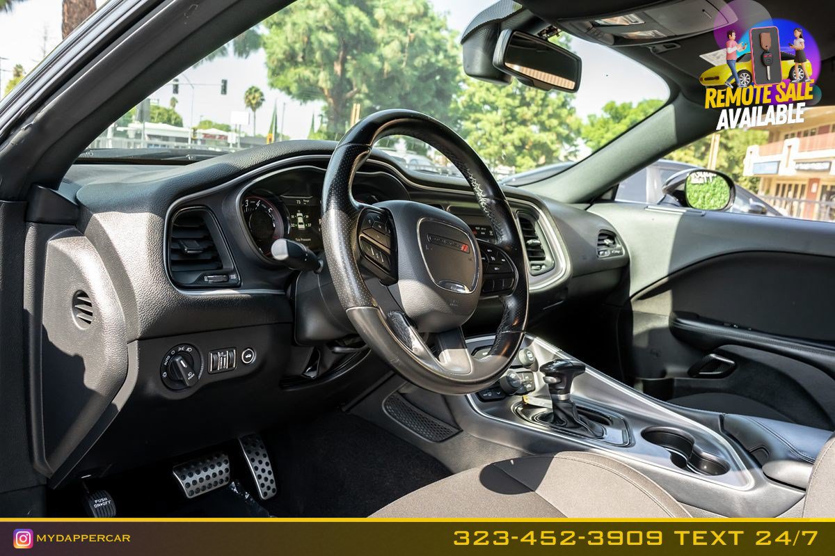 Used 2021 Dodge Challenger R/T w/ Blacktop Package RWD image 9