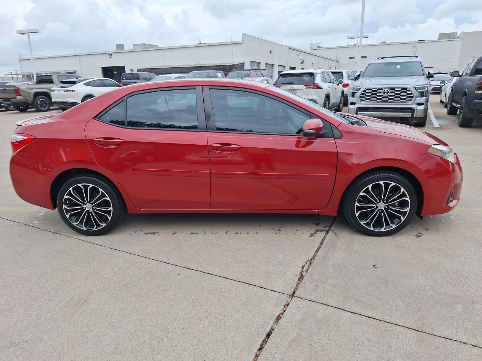 Used 2015 Toyota Corolla S w/ Driver Convenience Package FWD image 7