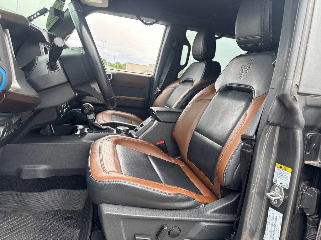 Used 2022 Ford Bronco Outer Banks AWD/4WD image 15