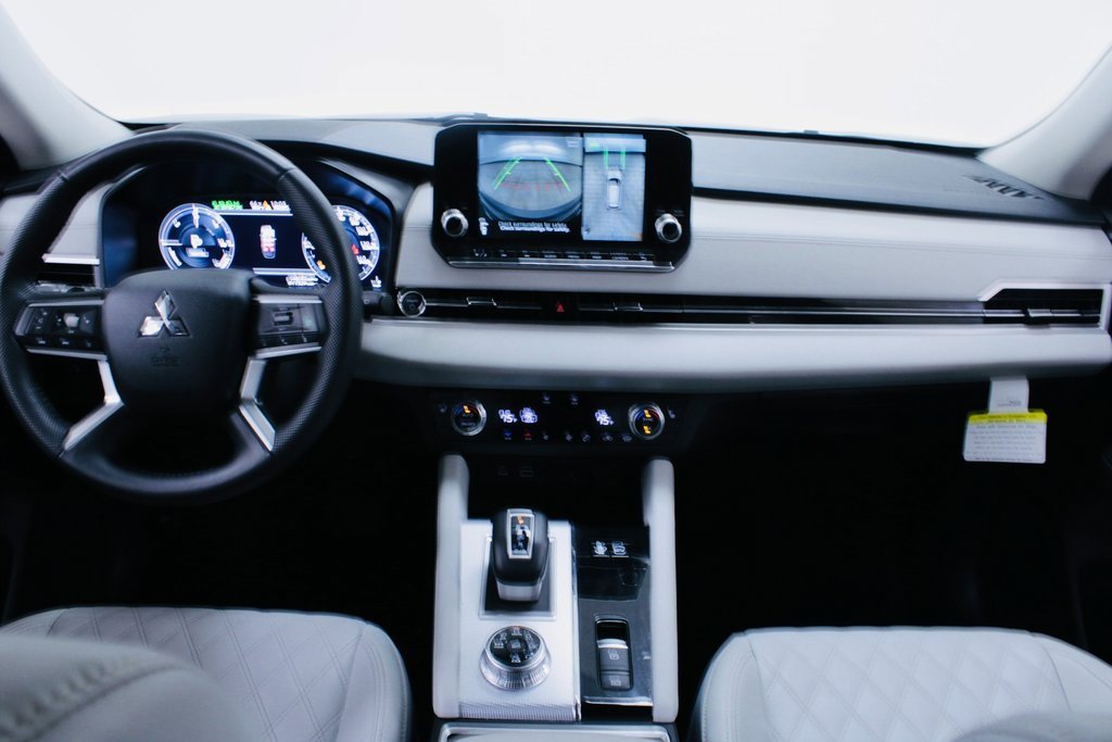 Used 2023 Mitsubishi Outlander SEL image 19