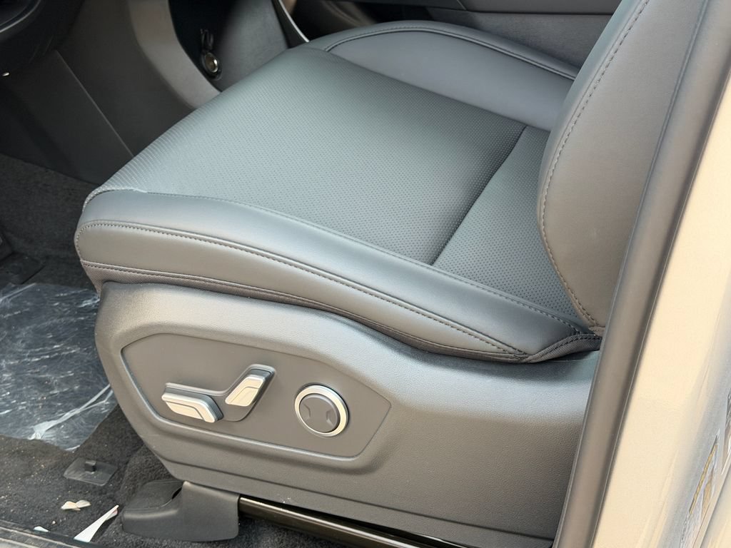 New 2026 Hyundai Santa Fe SEL FWD image 18