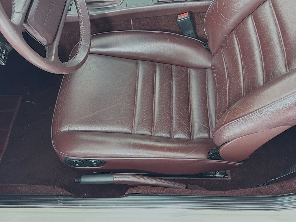 Used 1987 Porsche 944 Coupe RWD image 15