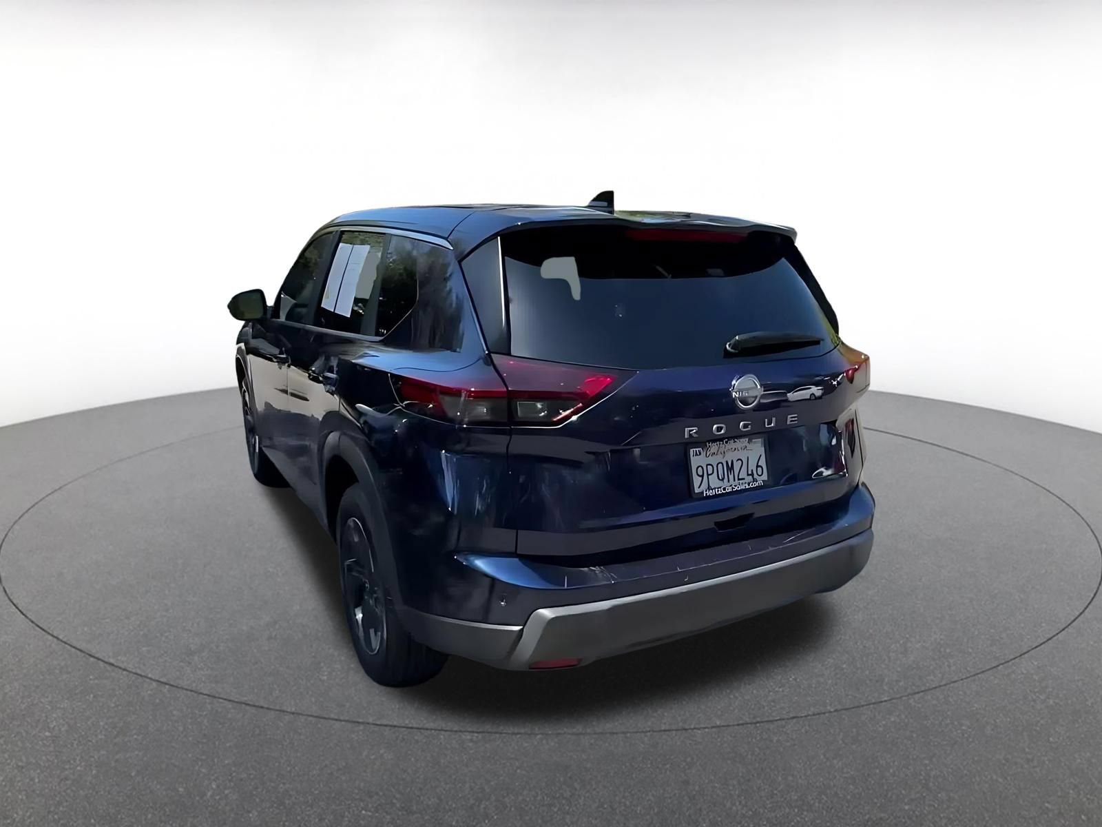 Used 2025 Nissan Rogue SV FWD image 10