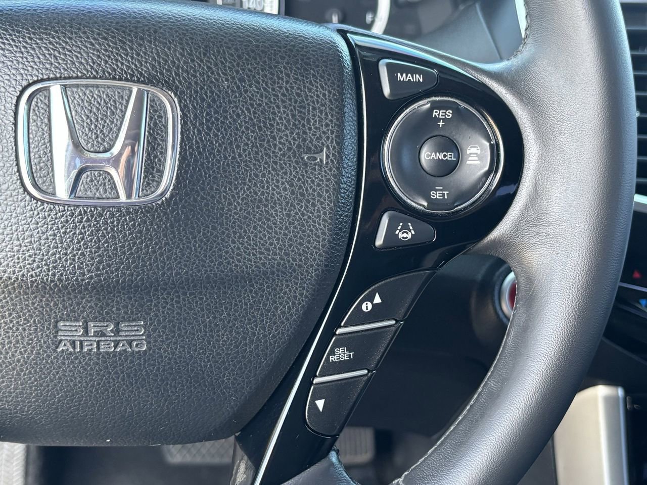 Used 2016 Honda Accord Touring image 31