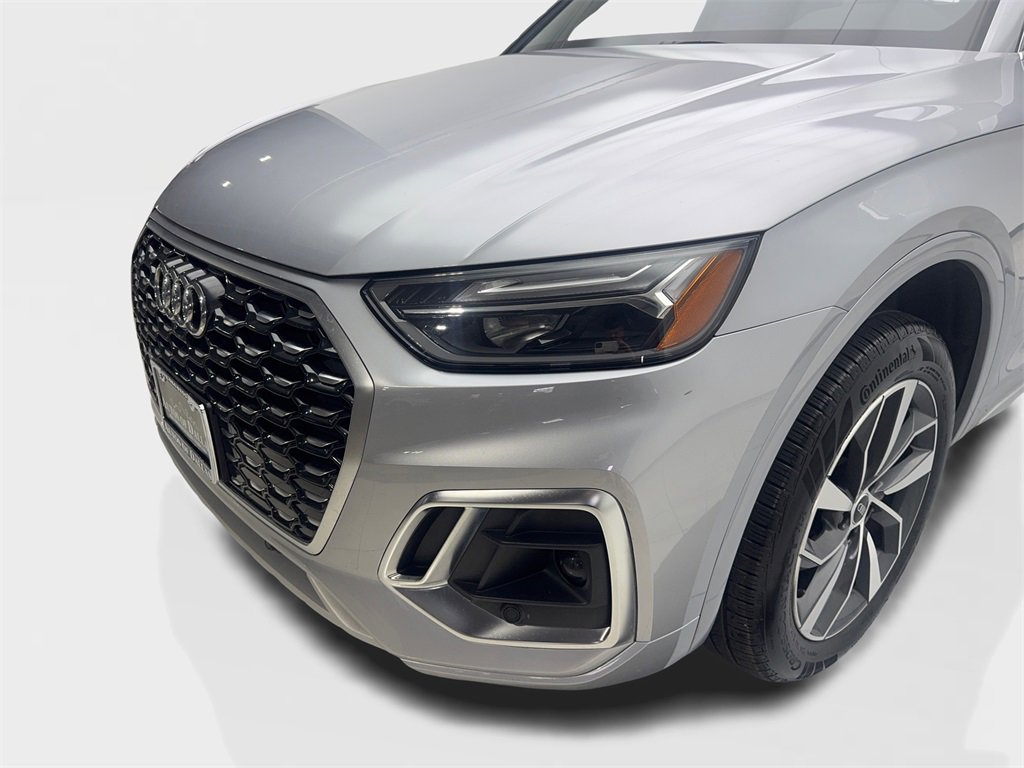 Used 2022 Audi Q5 2.0T Premium w/ Convenience Package image 16