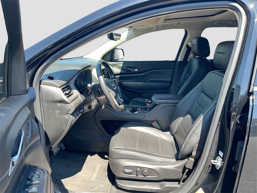 Used 2022 GMC Acadia Denali w/ Black Diamond Edition image 22