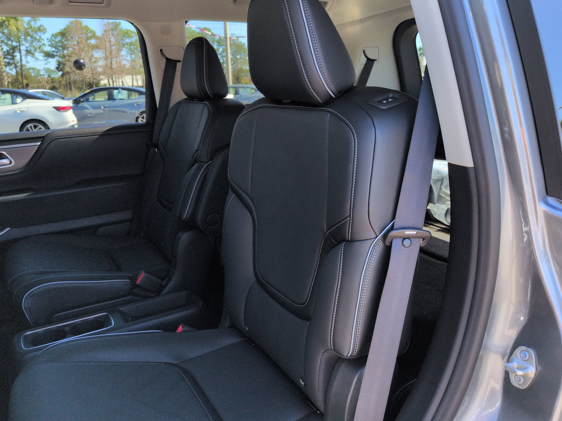 New 2026 INFINITI QX80 Luxe w/ Cargo Package AWD/4WD image 14