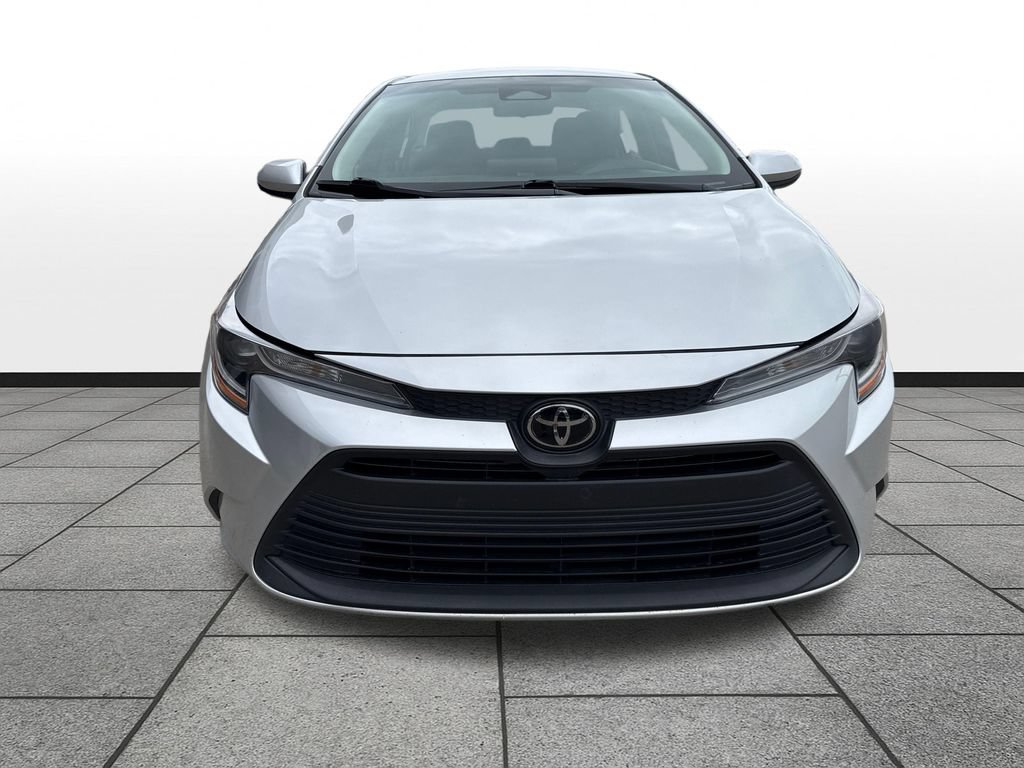 Used 2024 Toyota Corolla LE FWD image 8