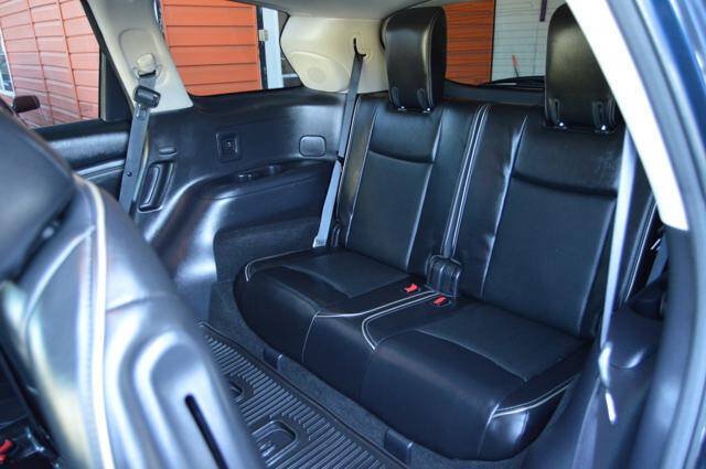 Used 2016 INFINITI QX60 Luxe w/ Premium Package AWD/4WD image 14