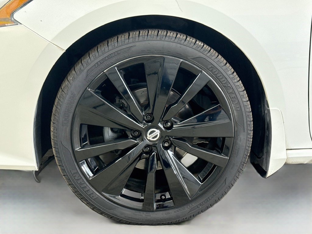 Used 2019 Nissan Altima 2.5 SR FWD image 37