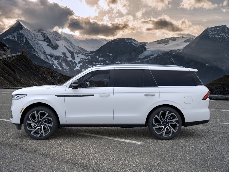 New 2026 Lincoln Navigator Black Label AWD/4WD image 3