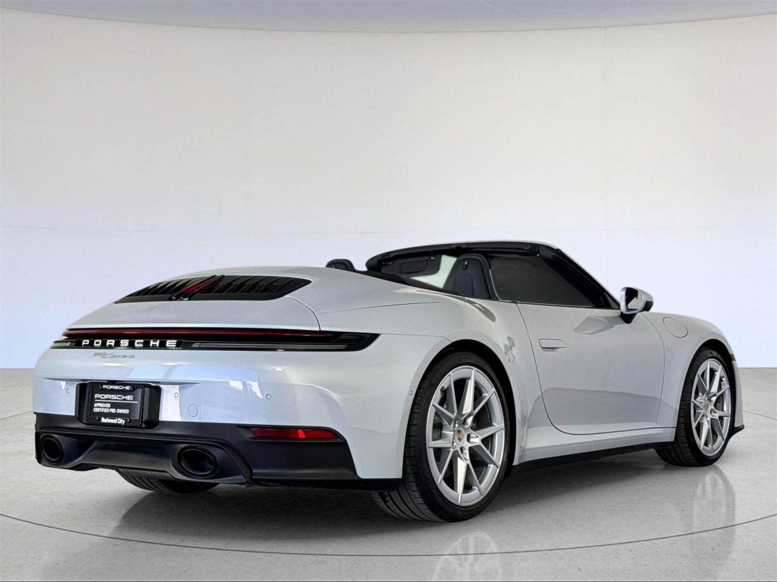 Certified 2025 Porsche 911 Carrera image 8