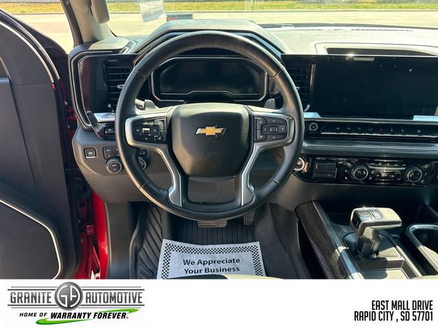 Used 2025 Chevrolet Silverado 1500 LTZ AWD/4WD image 14