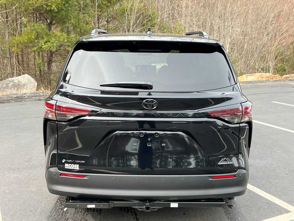 New 2026 Toyota Sienna XLE Woodland Edition image 4