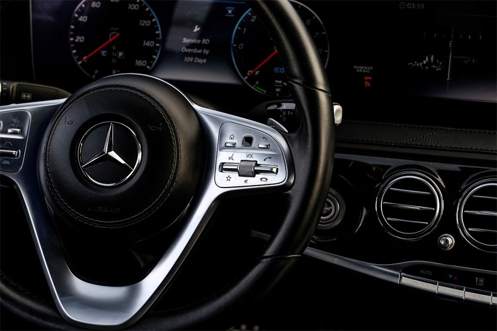 Used 2019 Mercedes-Benz S 560e w/ AMG Line Exterior image 18