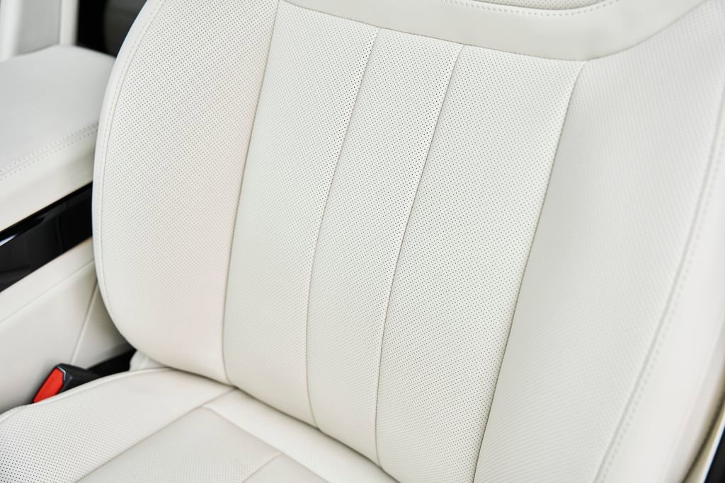 Used 2025 Land Rover Range Rover Long Wheelbase SE image 49