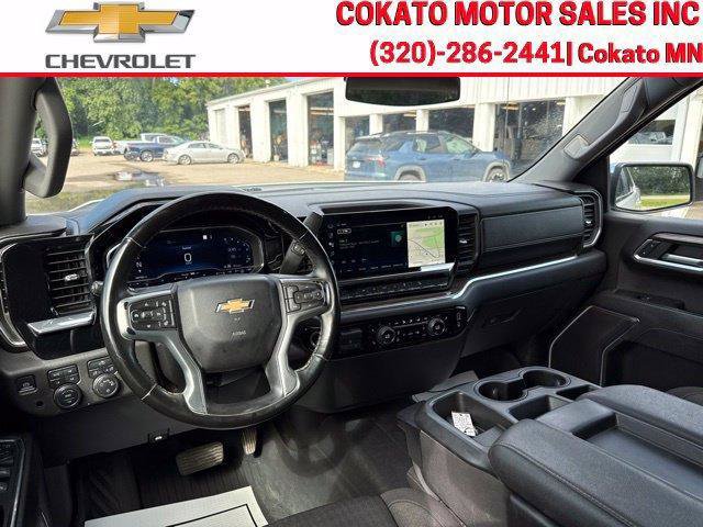Used 2023 Chevrolet Silverado 1500 LT w/ Z71 Off-Road Package AWD/4WD image 14