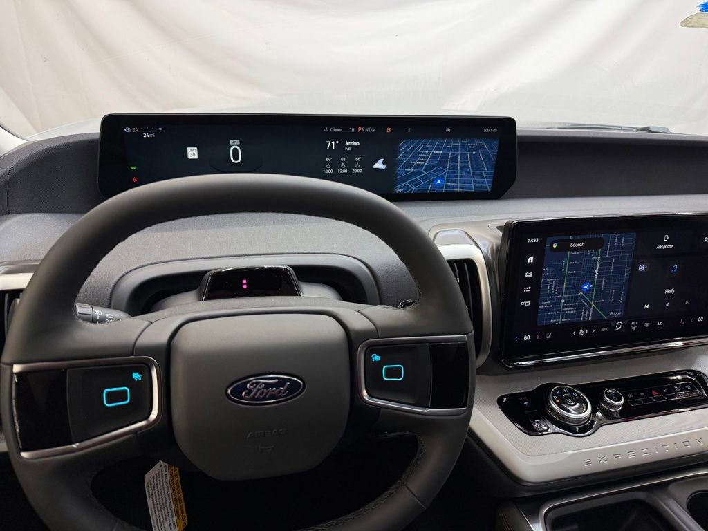 New 2025 Ford Expedition Active image 15