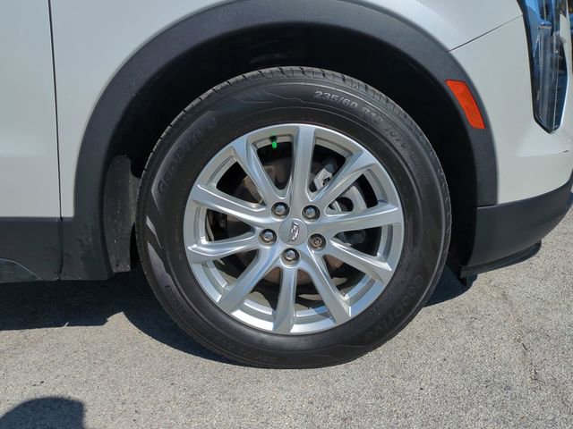 Used 2021 Cadillac XT4 Luxury w/ Driver Awareness Package image 11