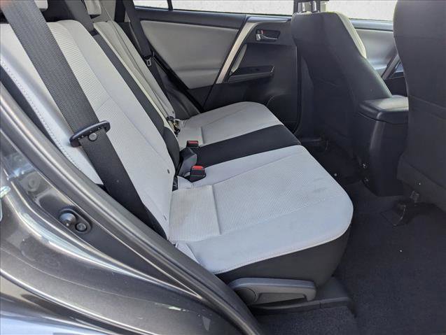 Used 2018 Toyota RAV4 XLE FWD image 19
