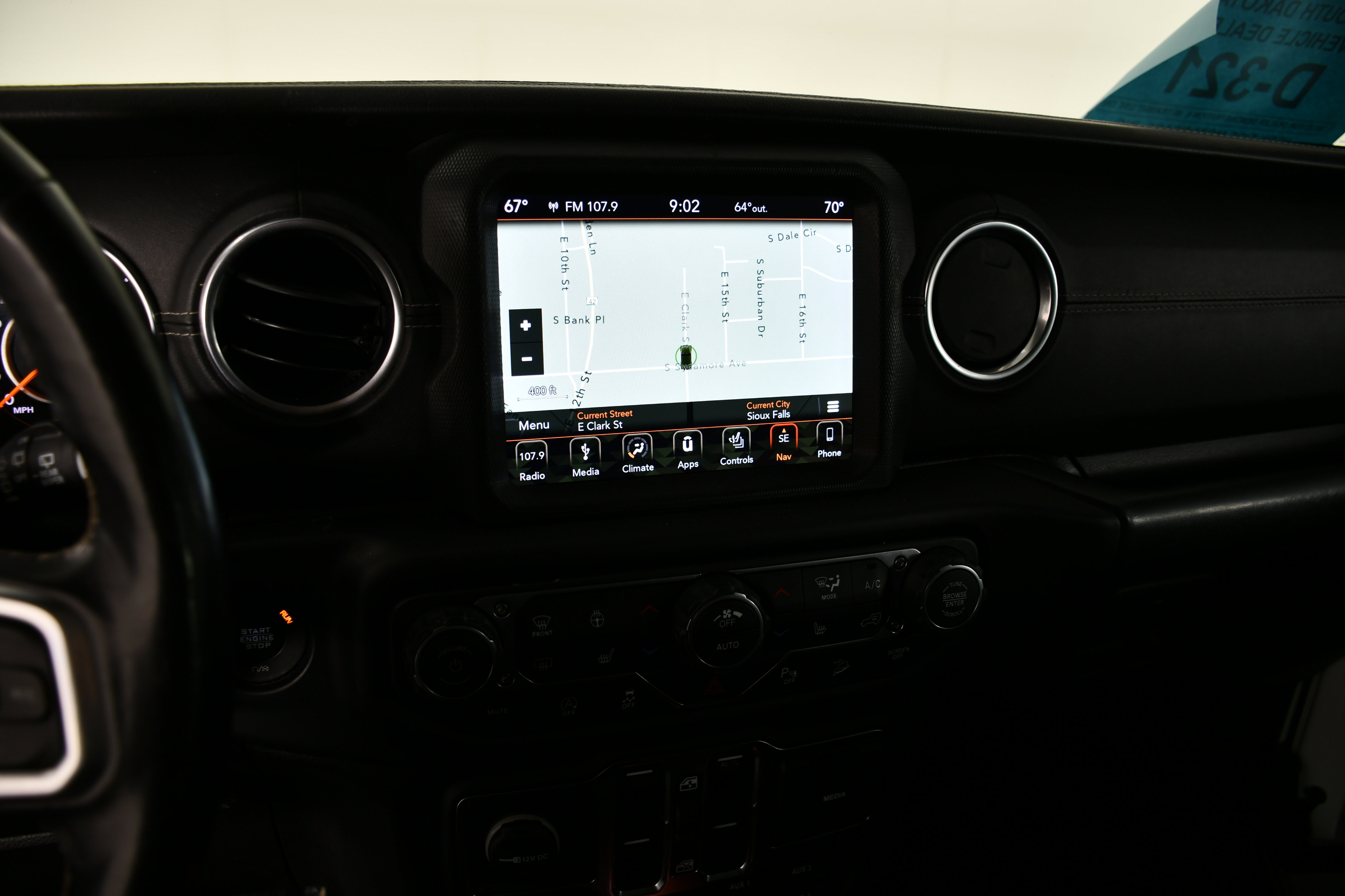 Used 2019 Jeep Wrangler Unlimited Sahara image 28