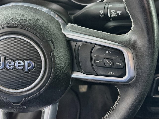 Used 2023 Jeep Gladiator Overland AWD/4WD image 21