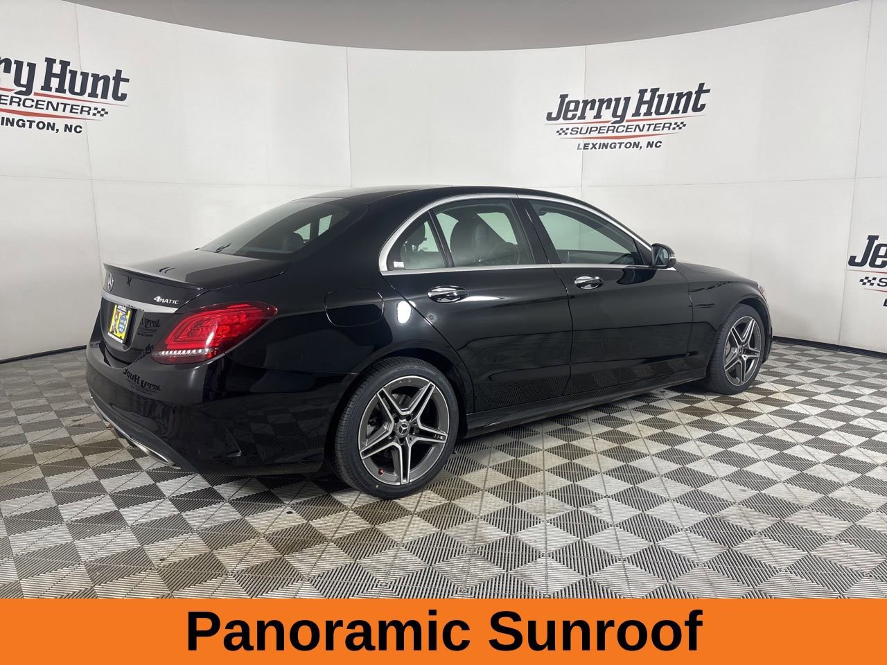 Used 2020 Mercedes-Benz C 300 4MATIC Sedan image 6