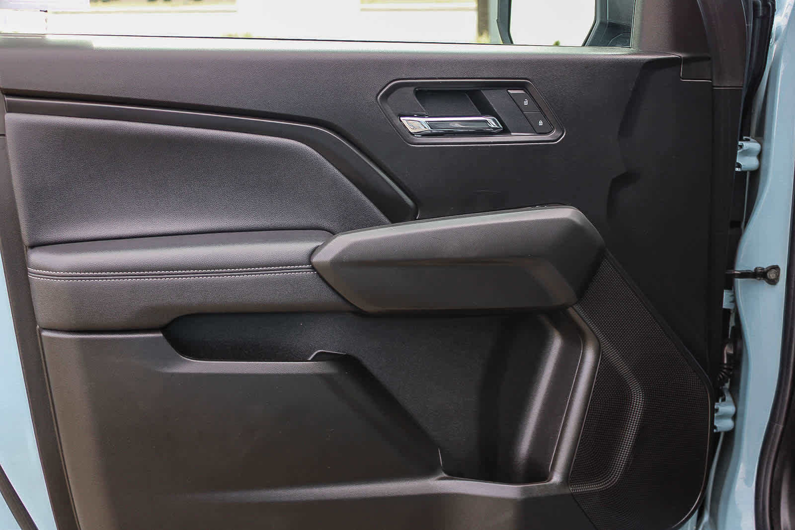 Used 2025 Chevrolet Colorado LT w/ LT Convenience Package image 21