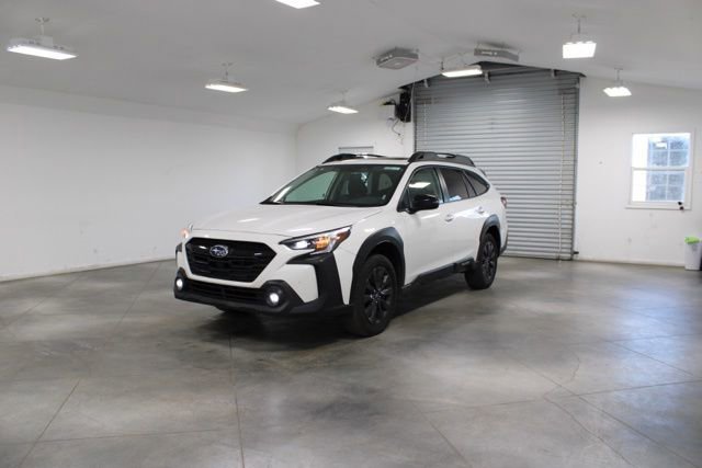 Used 2025 Subaru Outback Onyx Edition AWD/4WD image 4